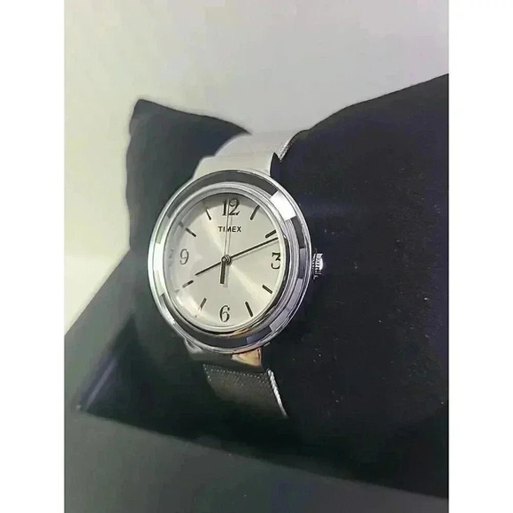 Womens Timex T2P196 Silver Mesh Dress Watch Mirror Bezel New Battery Art Deco main image 7